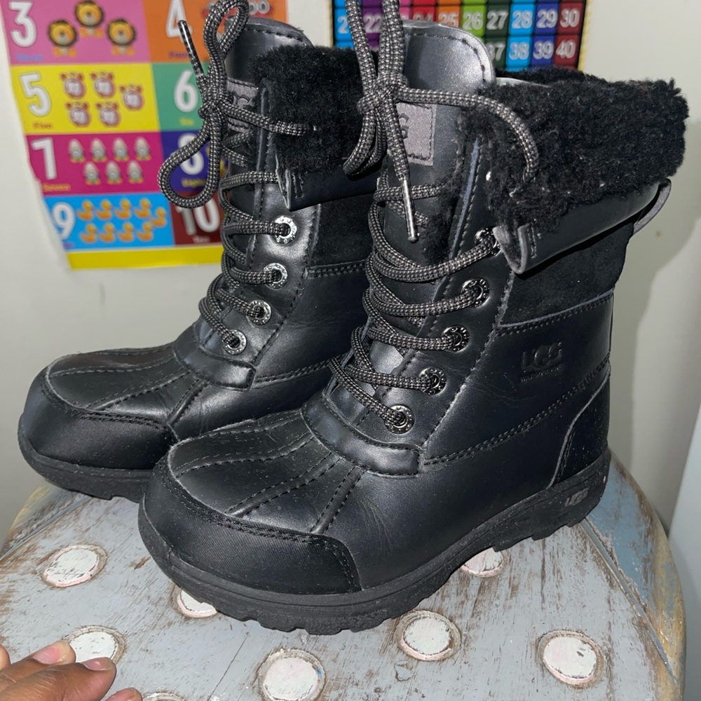 Ugg toddler boots
